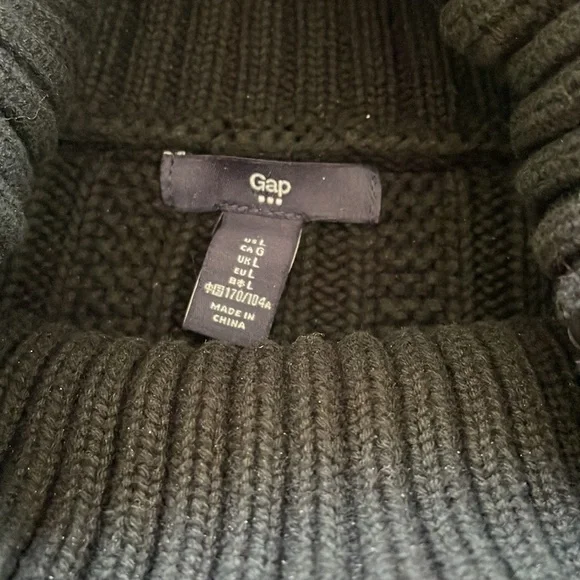 Black mock sweater - Picture 4 of 4